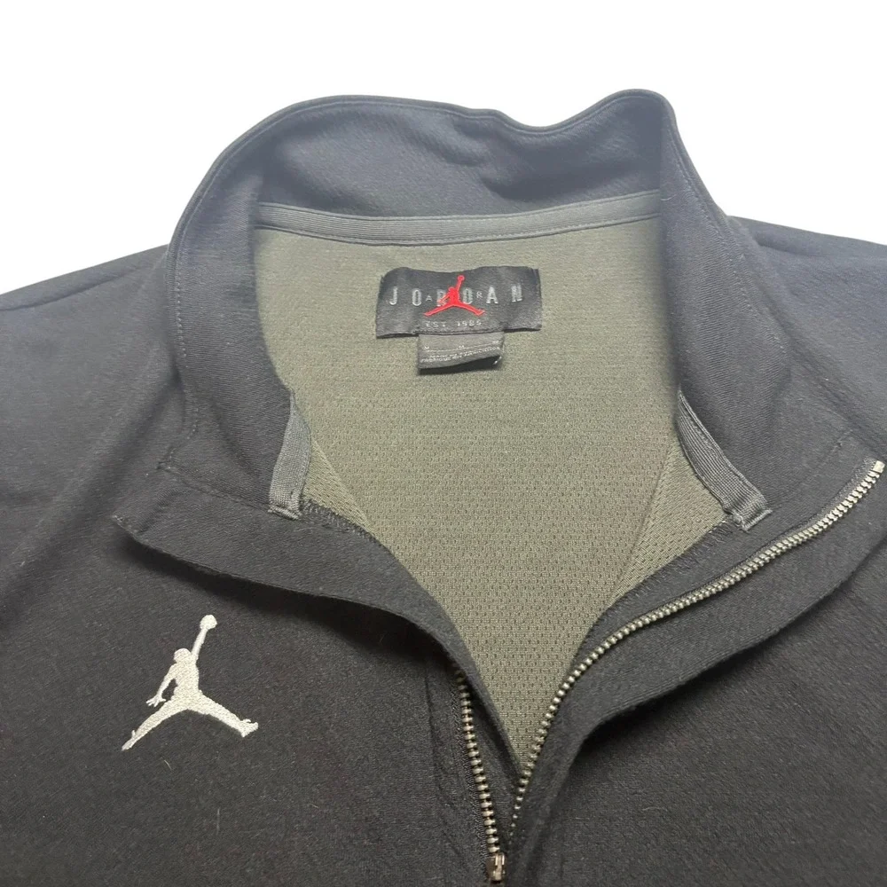 Jordan Quarter-Zip Pullover Medium Black Embroidered Jumpman Mock Neck Sporty